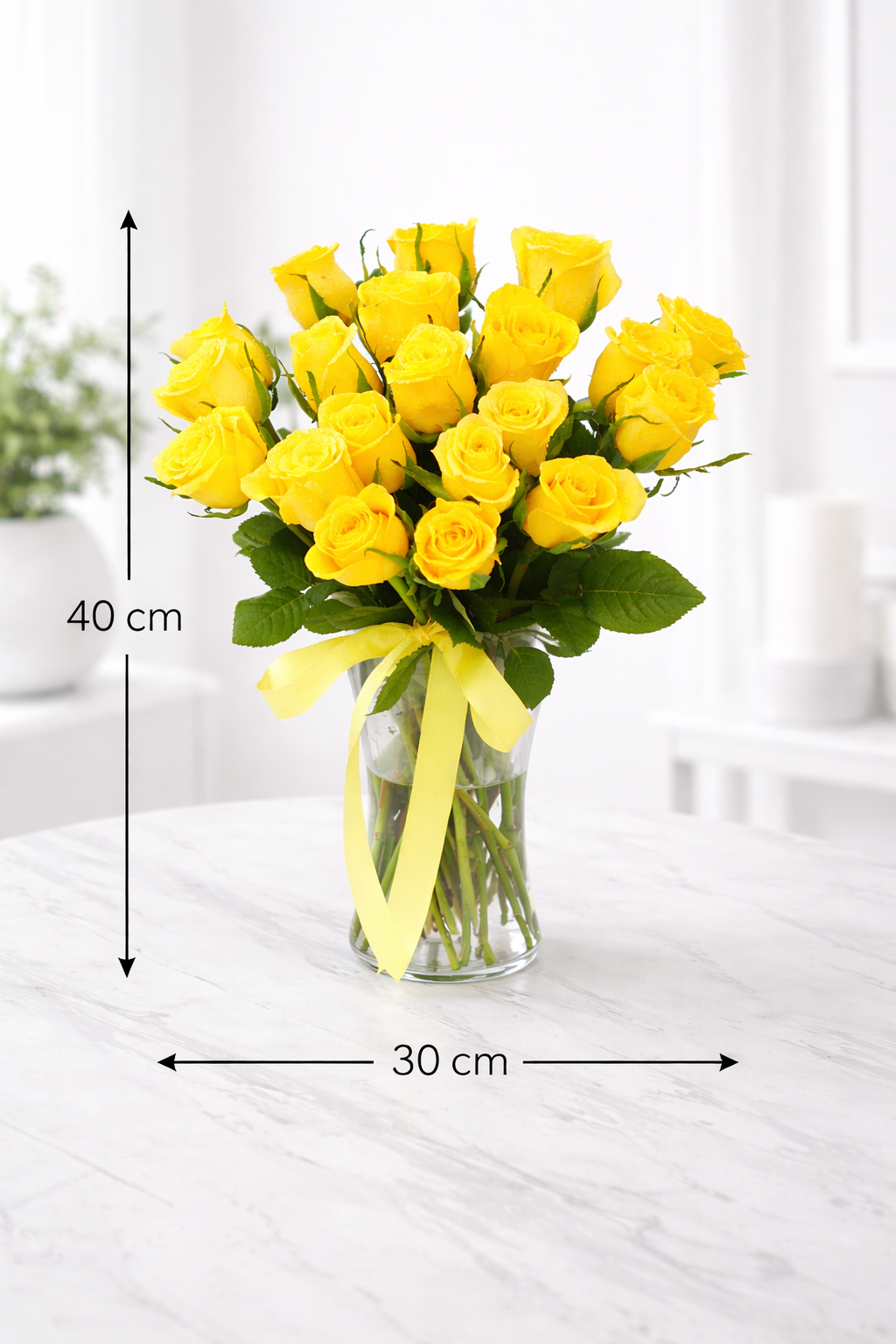 Yellow rose bouquet dimensions 40 cm height and 30 cm width
