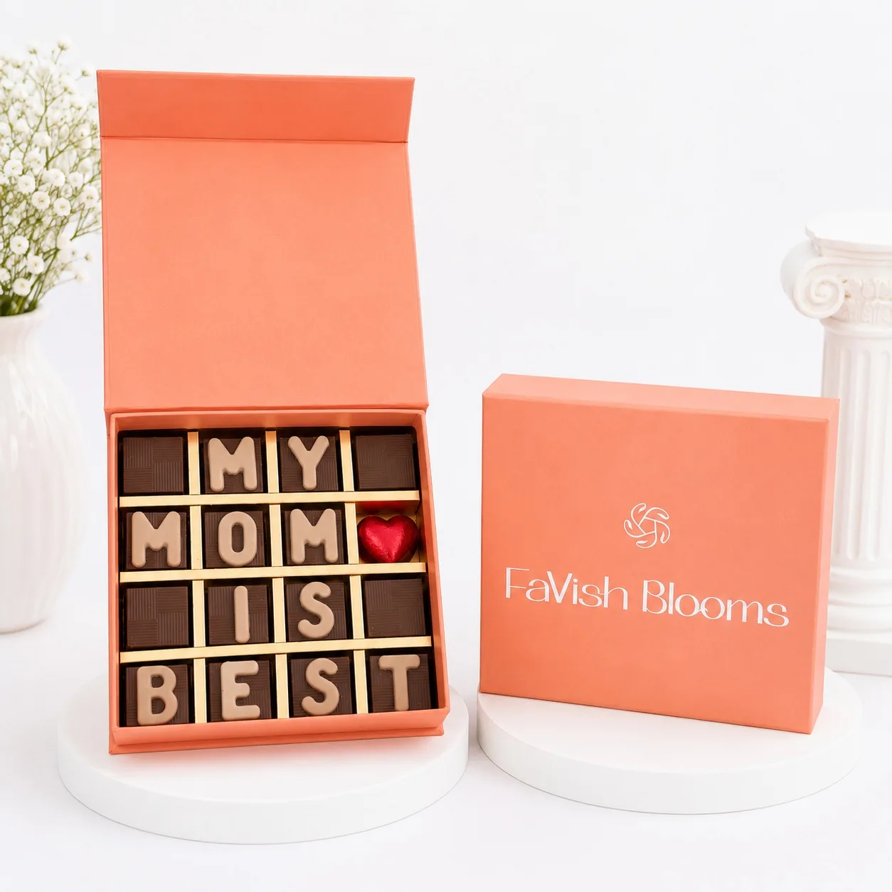 My Mom Is Best chocolate gift box by FaVish Blooms